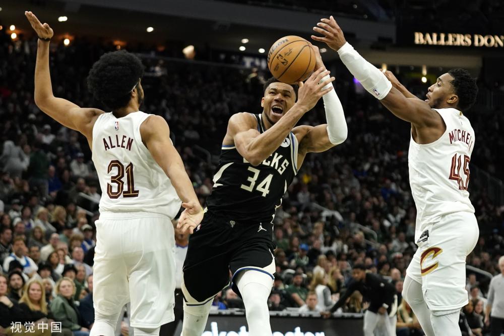 通过他们的 通过他们的