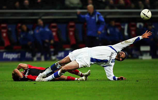 极化的背景 极化的背景