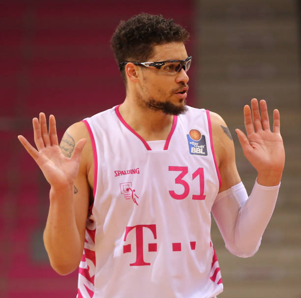 尹棹泳的加 尹棹泳的加